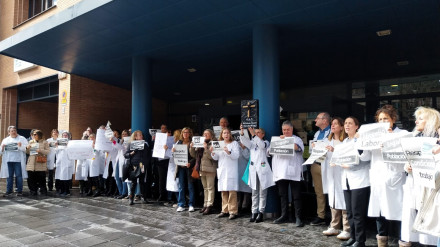 Concentración en el centro de salud de Sagasta