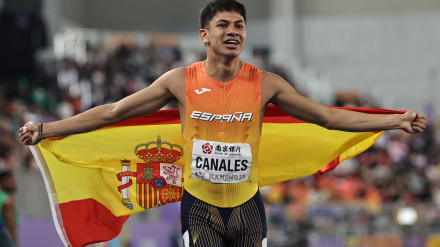 Canales celebra su bronce en 800 metros en el Campeonato del Mundo de atletismo en pista cubierta