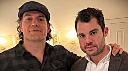 Henry Cavill con el gerente del restaurante Campos de Lugo