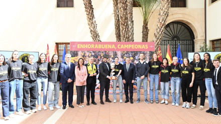 La Región homenajea a Jairis