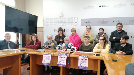 Rueda de prensa este martes de la plataforma SOS Sanidade Pública Ferroterra y representantes del PSOE, BNG y FeC