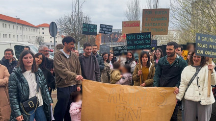 La concentración se realizó al mediodía de este martes