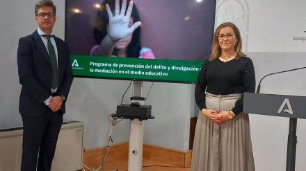 Diego Copé y Raquel López, durante la presentación del programa.