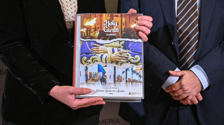 PRESENTACION HOLY CARDS SEMANA SANTA