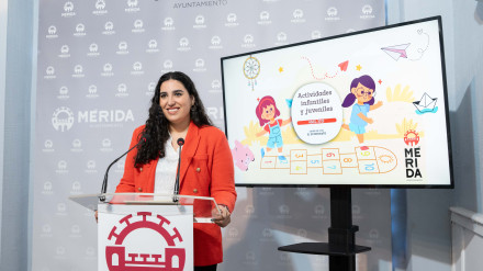 LAURA IGLESIAS PRESENTA LOS TALLERES DEL MES DE ABRIL