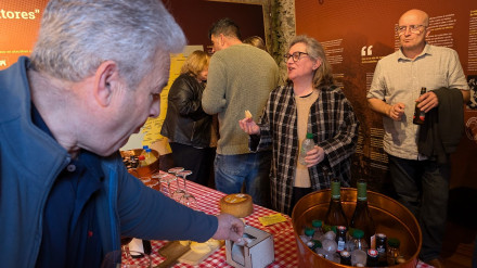 La presentación de la Feira do Queixo de Moeche tuvo lugar en el castillo de la localidad