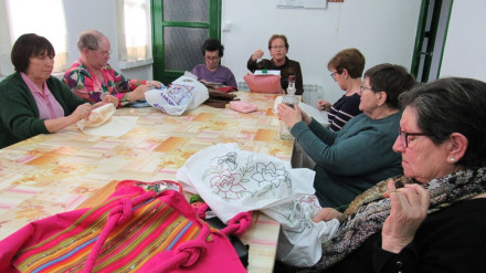 Reunión de la Asociación de mujeres Val do Belelle
