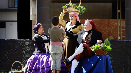 Representación viviente del cuadro de La vendimia de Goya