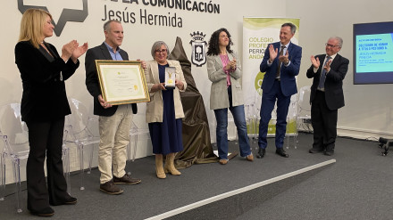 Los hijos de Jesús Hermida recogen la distinción