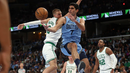Santi Aldama, en el partido ante los Celtics