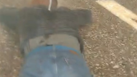 Un varón entra con un cuchillo clavado en la espalda en un comedor social