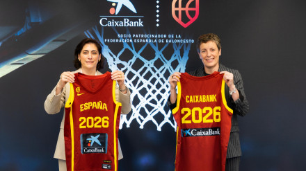 CaixaBank apoya al baloncesto nacional y sigue impulsando a jóvenes talentos