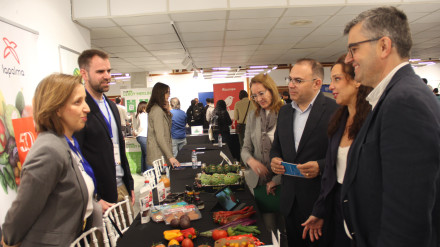 Desempleados de Almuñécar busca una oportunidad en la Feria de Empleo y Emprendimiento
