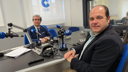 El presidente de la Junta Centro Oeste y el concejal de Comercio de Murcia