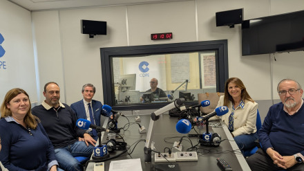 Representantes de las cofradías del Cristo del Amparo y del Cristo de la Salud
