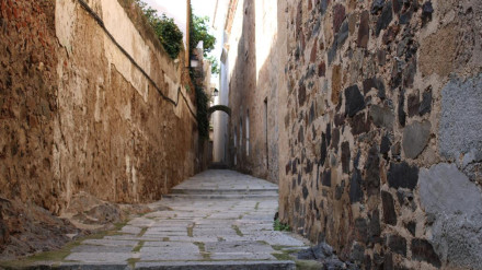 Callejón de los Huesos en Cáceres