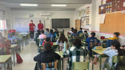 Jesús y Darío, en un cole de Campos de Río
