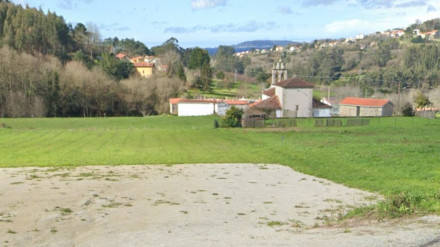 El nuevo aparcamiento se ubicará en las cercanías de la Iglesia de Santa María de Ombre