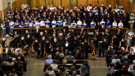 Actuación de un coro navarro