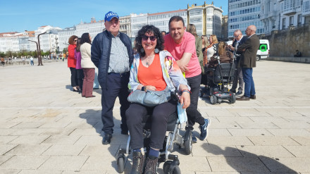 Suso, Teresa y Manolo, usuarios de Dano Cerebral Coruña
