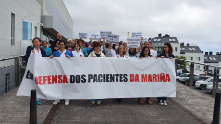 Protesta de sanitarios en el Hospital da Mariña