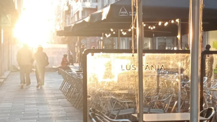 El Café Lusitania está ubicado en la calle Real de Ferrol