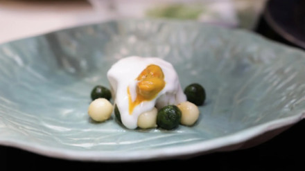 Imagen de la elaboración de la tapa de merluza.