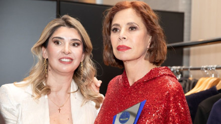 Camino Limia y la diseñadora Ágatha Ruiz de la Prada