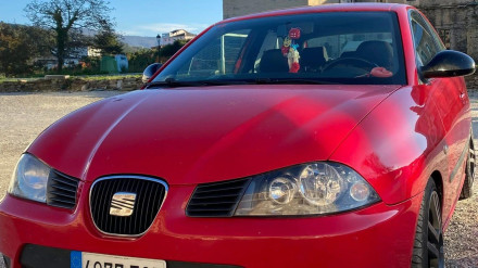 Coche que robado en Mondoñedo (Lugo)