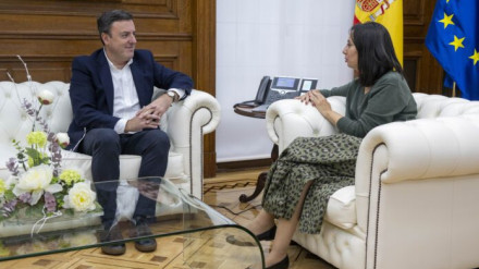 Reunión entre Valentín Formoso y la Directora General de la Guardia Civil, Mercedes González Fernández