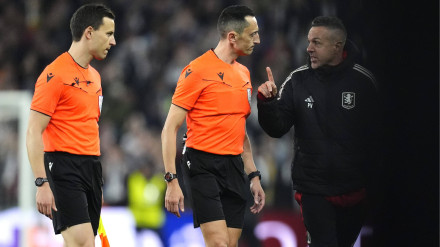 Sánchez Martínez, en el partido del Aston Villa - PSG