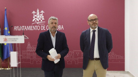 El portavoz del gobierno del Ayuntamiento de Córdoba, Miguel Ángel Torrico, y el delegado de Inclusión y Accesibilidad, Bernardo Jordano..El portavoz del gobierno del Ayuntamiento de Córdoba, Miguel Ángel Torrico, y el delegado de Inclusión y Accesibilidad, Bernardo Jordano, han informado este miércoles de los asuntos de la Junta de Gobierno Local, que ha aprobado un convenio de colaboración con la Fundación ONCE, con objeto de establecer y articular un marco general de colaboración entre las partes con el fin de instrumentar medidas y promover iniciativas dirigidas a favorecer la plena y efectiva inclusión y normalización social de las personas con discapacidad en la ciudad.POLITICA ANDALUCÍA ESPAÑA EUROPA CÓRDOBAAYUNTAMIENTO DE CÓRDOBA