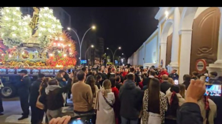 eo
Momento en el que el pregonero defiende a San Pedro
