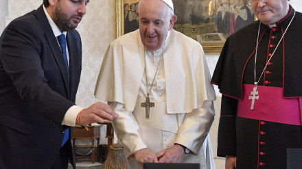 López Miras y Lorca Planes con el Papa Francisco