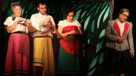 Un momento de la representación de "As vellas non deben de namorarse"