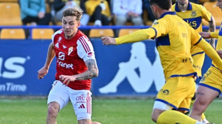 El Real Murcia condena la actuación arbitral en Alcorcón