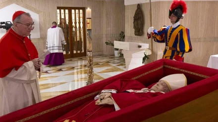Primeras imágenes del féretro del Papa Francisco