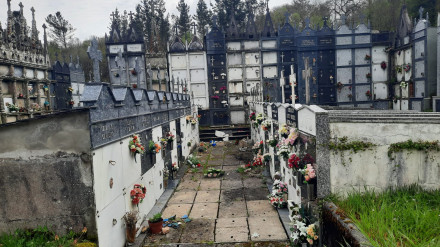 Cementerio destrozado