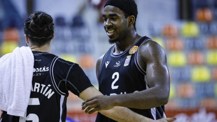 Garuba y Alberto Martín, jugadores del Odilo Cartagena