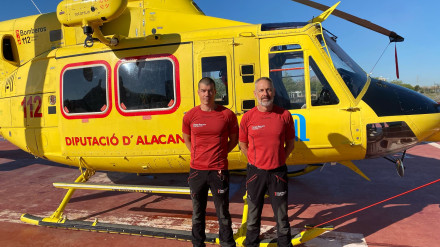 Juan Carlos Salinas, Cabo Especialista del Grupo de Rescate del Consorcio de Bomberos, y su compañero José Luis Ferrándiz