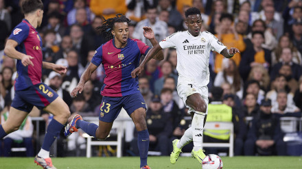 Koundé y Vinicius, en el Real Madrid - Barcelona