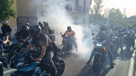 La Caravana Motera llega al centro de Jerez desde el Circuito