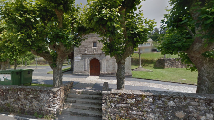 Exteriror de la iglesia de San Ramón de Sillobre, en Fene