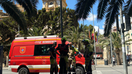 Los bomberos han tenido que intervenir con frecuencia para rescatar a personas atrapadas en los ascensores.
