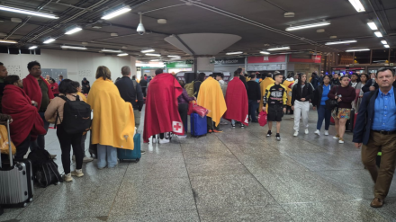 Afectados por los retrasos en la estación de Atocha por el gran apagón eléctrico