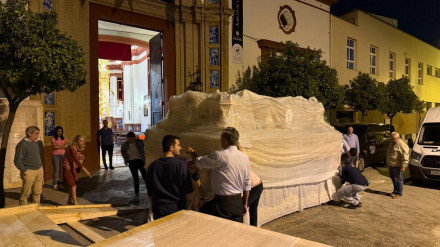 Rumbo a Roma: Comienza el viaje del paso de El Cachorro hacia el Jubileo de las Cofradías