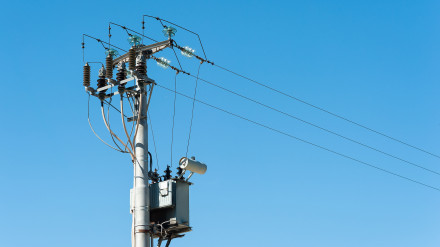 Imagen de archivo de un poste de electricidad