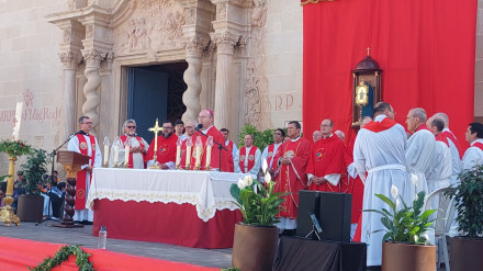 El Obispo Don José Ignacio Munilla presidiendo la misa de Santa Faz