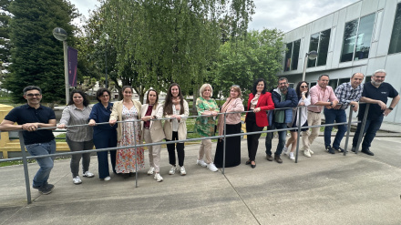 Personal docente vinculado a campus Eslovaquia, Turquía, Italia y Grecia y Ferrol en los jardines del Campus Industrial