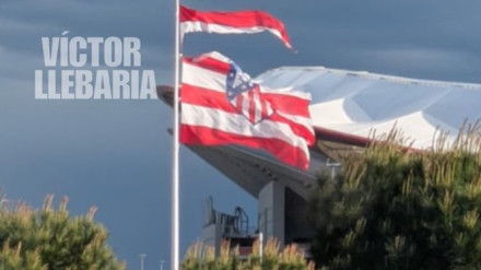 Bandera rota del Atlético de Madrid